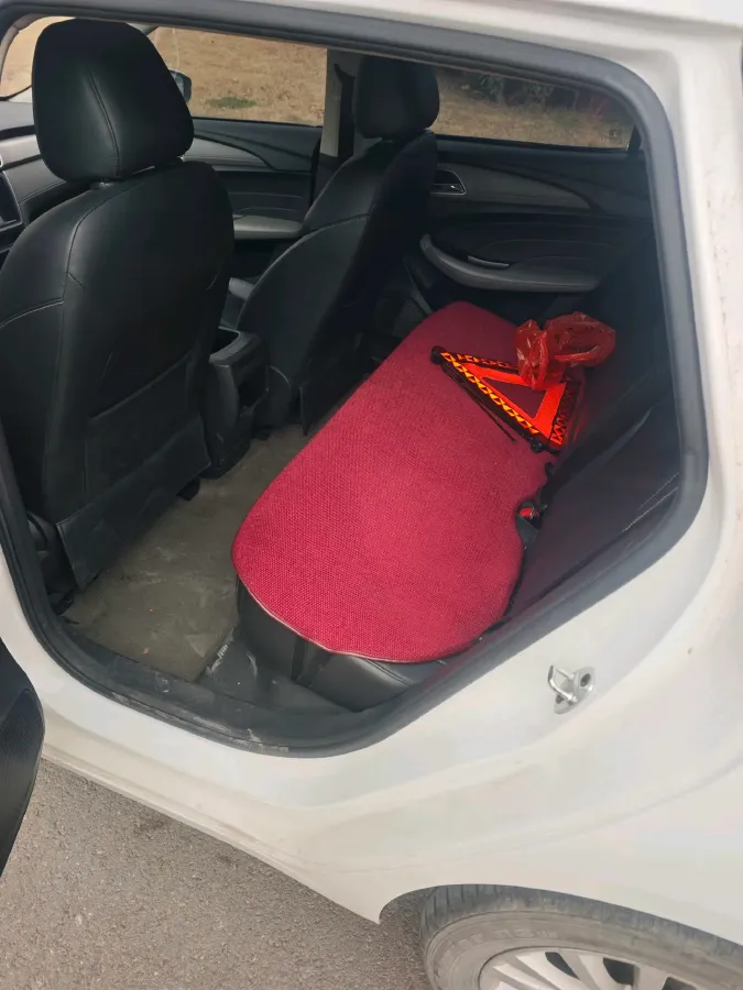 2019 Roewe i6 1.5T 169HP L4 7DCT,autocango,china used car exporter,china ev exporter,chinese used car exporter,chinese used ev exporter