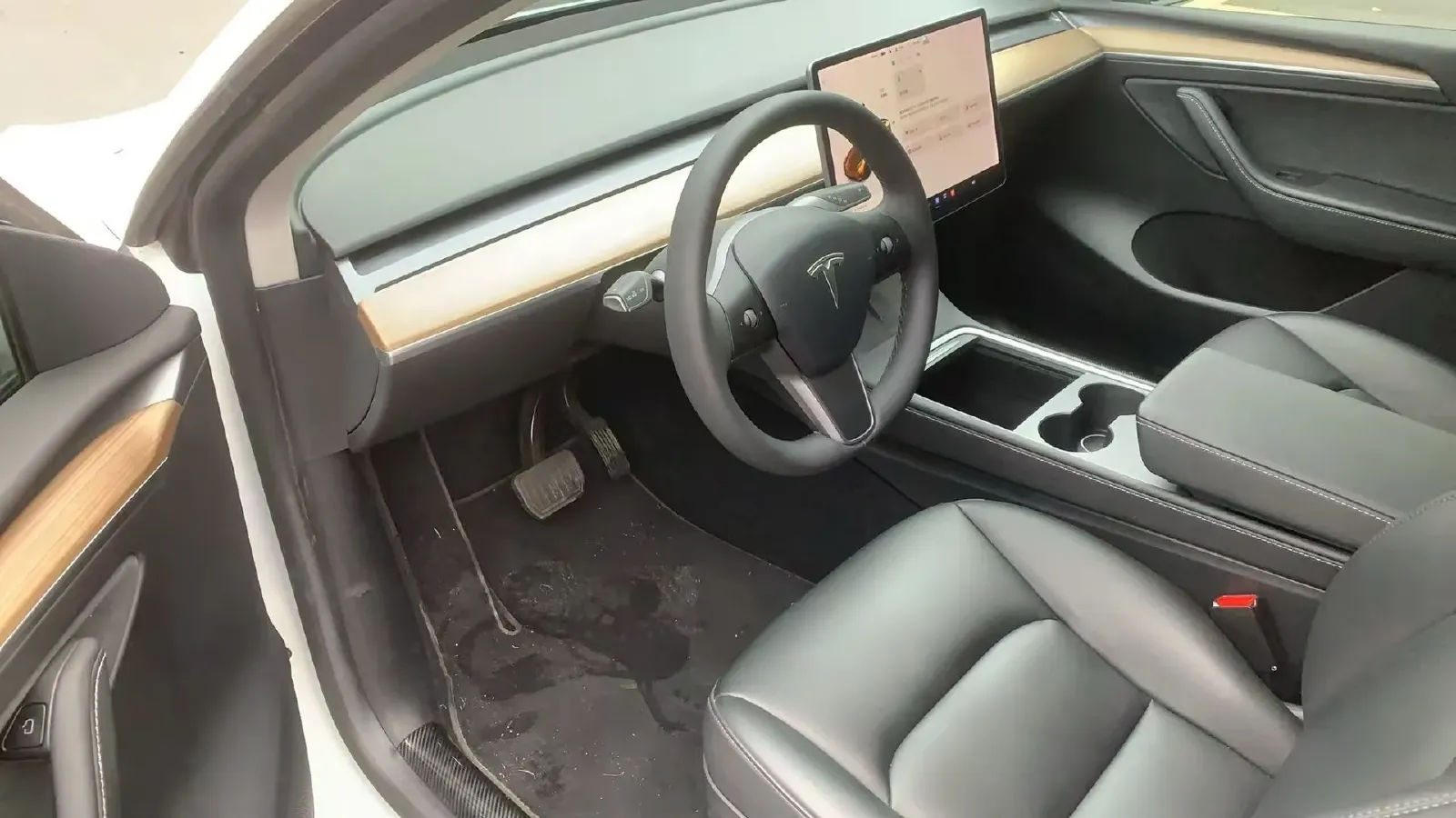 2021 Tesla Model Y BEV 76.8KWH,autocango,china used car exporter,china ev exporter,chinese used car exporter,chinese used ev exporter