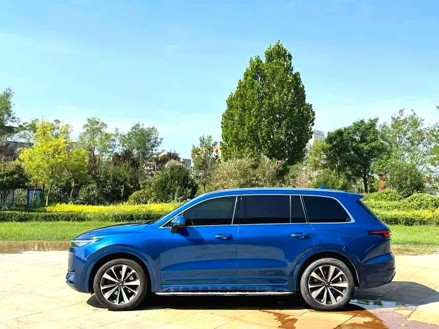 2020 Li ONE Range Extended 131HP REEV 40.5KWH,autocango,china used car exporter,china ev exporter,chinese used car exporter,chinese used ev exporter