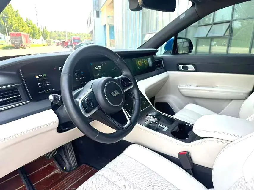 2020 Li ONE Range Extended 131HP REEV 40.5KWH,autocango,china used car exporter,china ev exporter,chinese used car exporter,chinese used ev exporter