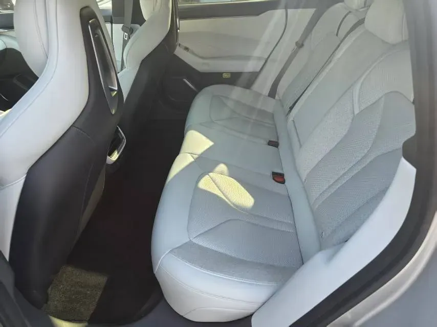 2025 Xpeng P7 BEV,autocango,china used car exporter,china ev exporter,chinese used car exporter,chinese used ev exporter