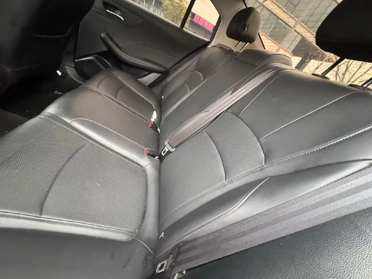 2023 Roewe i5 1.5L 129HP L4 CVT,autocango,china used car exporter,china ev exporter,chinese used car exporter,chinese used ev exporter