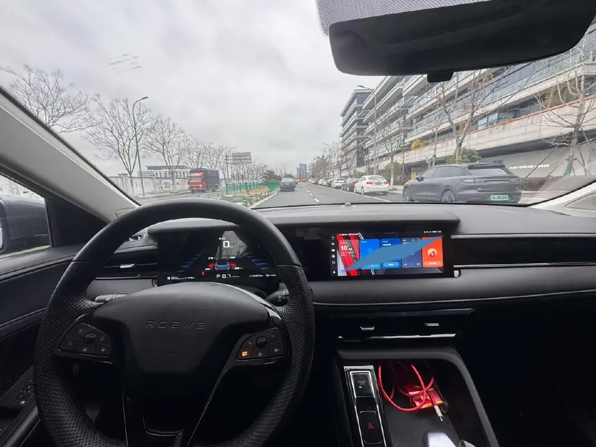 2023 Roewe i5 1.5L 129HP L4 CVT,autocango,china used car exporter,china ev exporter,chinese used car exporter,chinese used ev exporter