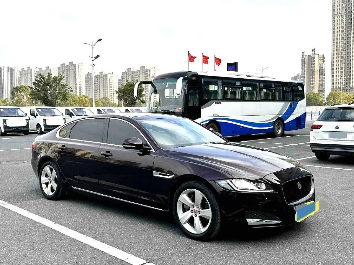 2018 Jaguar XFL 2.0T 200HP L4 8AT,autocango,china used car exporter,china ev exporter,chinese used car exporter,chinese used ev exporter