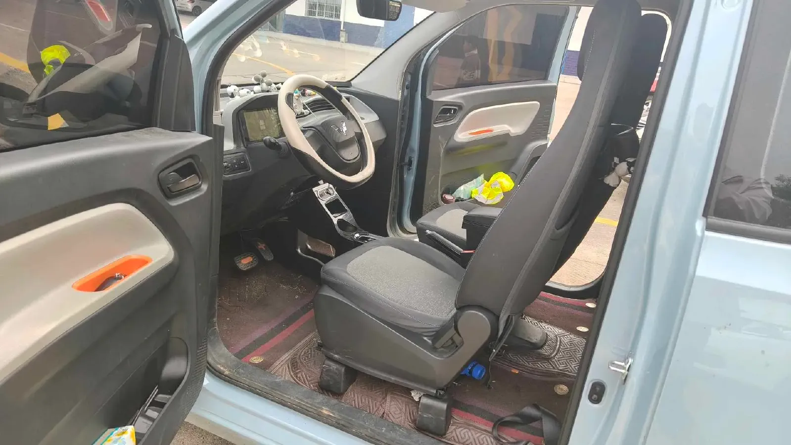 2022 LingBox uni BEV 11.52KWH,autocango,china used car exporter,china ev exporter,chinese used car exporter,chinese used ev exporter