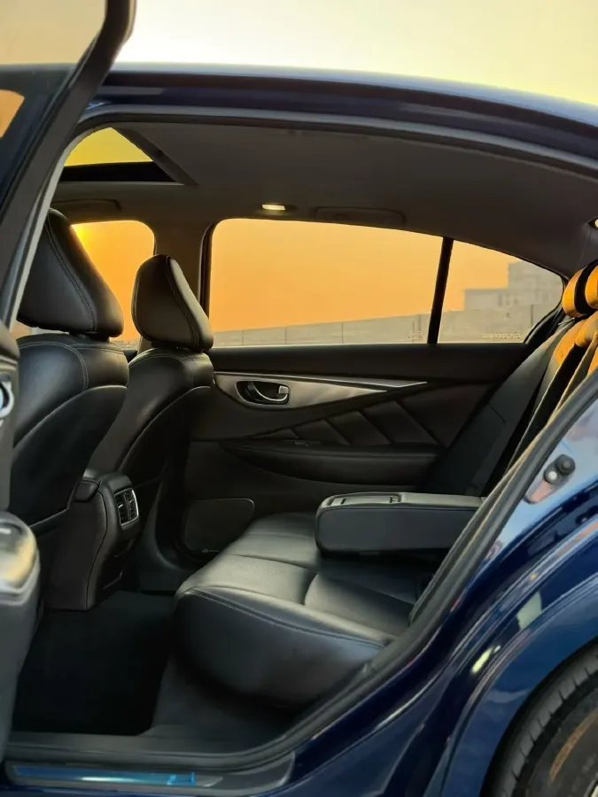 2016 Infiniti Q50L 2.0T 211HP L4 7AT,autocango,china used car exporter,china ev exporter,chinese used car exporter,chinese used ev exporter