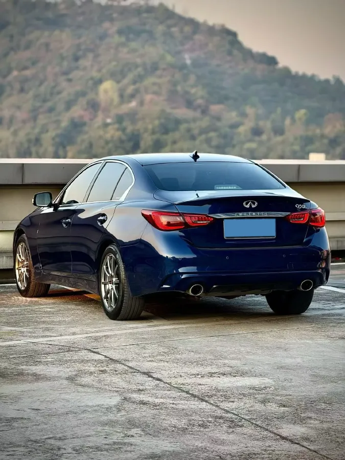 2016 Infiniti Q50L 2.0T 211HP L4 7AT,autocango,china used car exporter,china ev exporter,chinese used car exporter,chinese used ev exporter