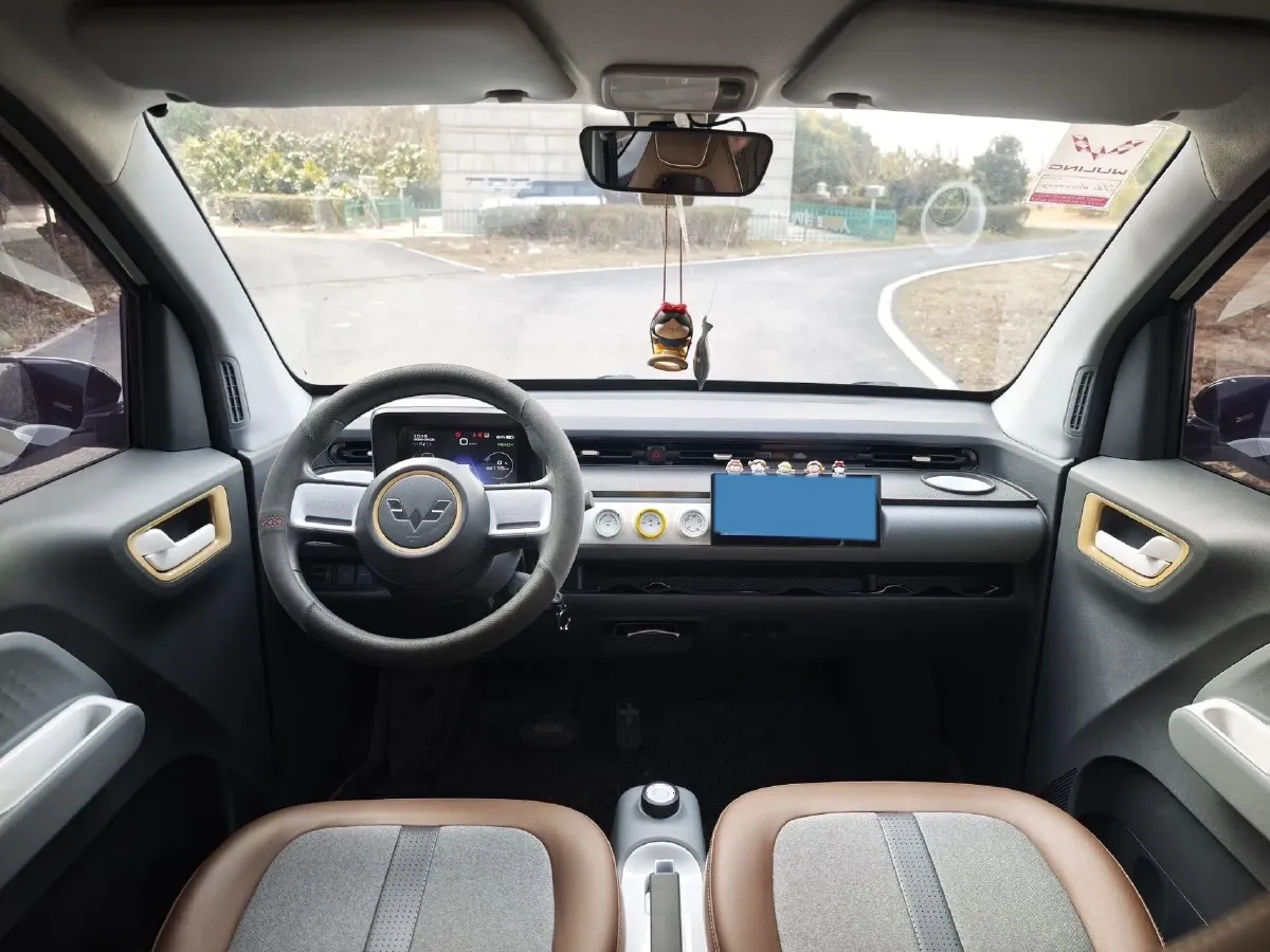 2022 WuLing HongGuang MINI EV BEV 17.3KWH,autocango,china used car exporter,china ev exporter,chinese used car exporter,chinese used ev exporter