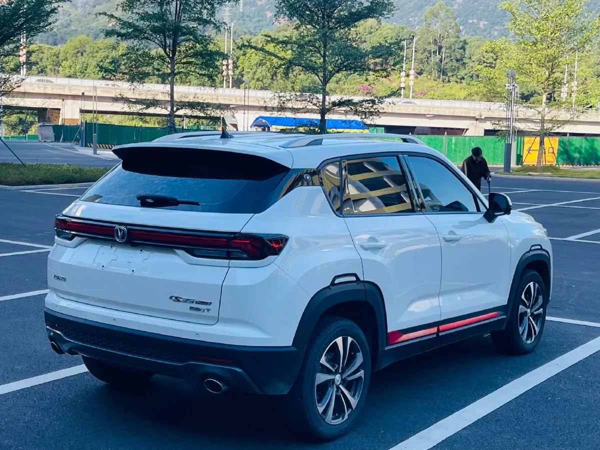 2023 ChangAn CS35 Plus 1.4T 160HP L4 7DCT,autocango,china used car exporter,china ev exporter,chinese used car exporter,chinese used ev exporter