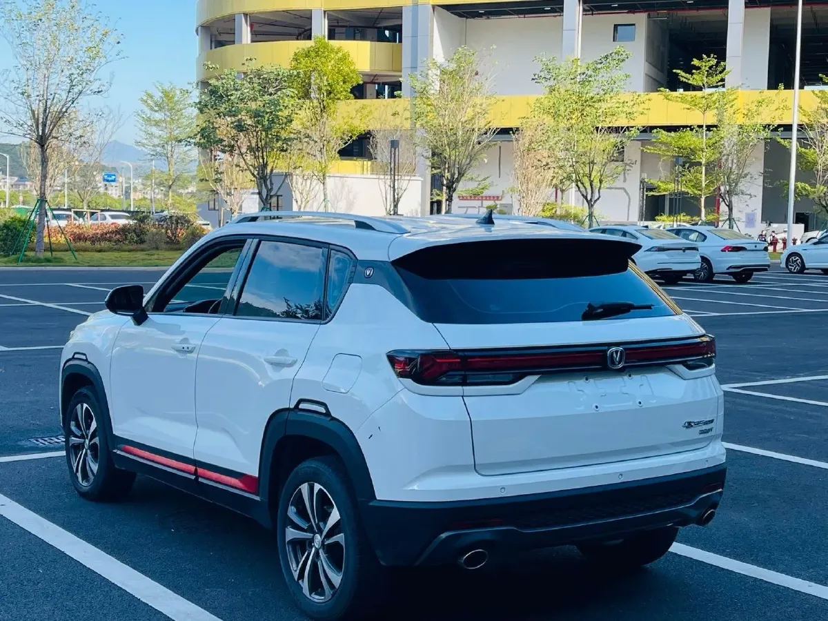 2023 ChangAn CS35 Plus 1.4T 160HP L4 7DCT,autocango,china used car exporter,china ev exporter,chinese used car exporter,chinese used ev exporter