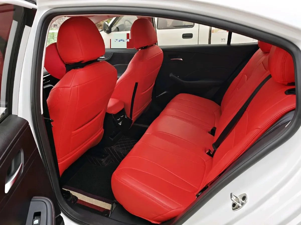 2023 Roewe i5 1.5L 129HP L4 5MT,autocango,china used car exporter,china ev exporter,chinese used car exporter,chinese used ev exporter