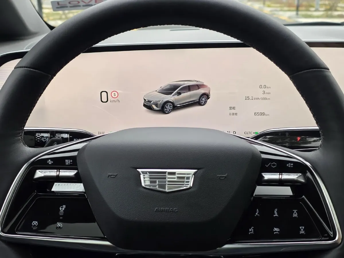 2024 Cadillac OPTIQ BEV 68.4KWH,autocango,china used car exporter,china ev exporter,chinese used car exporter,chinese used ev exporter