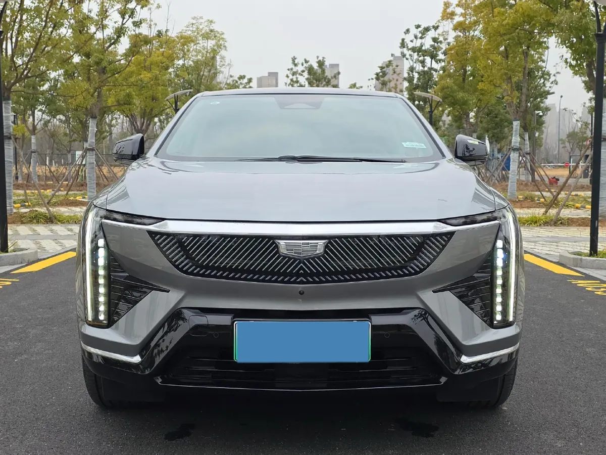 2024 Cadillac OPTIQ BEV 68.4KWH,autocango,china used car exporter,china ev exporter,chinese used car exporter,chinese used ev exporter