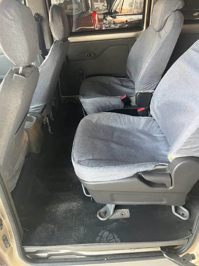 2016 WuLing RongGuang V 1.5L 112HP L4 5MT,autocango,china used car exporter,china ev exporter,chinese used car exporter,chinese used ev exporter