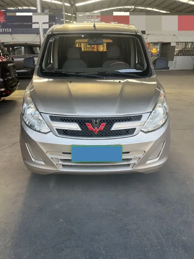 2016 WuLing RongGuang V 1.5L 112HP L4 5MT,autocango,china used car exporter,china ev exporter,chinese used car exporter,chinese used ev exporter