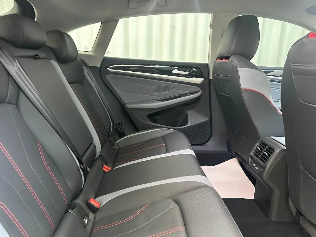 2023 Volkswagen Lamando 1.4T 150HP L4 7DCT,autocango,china used car exporter,china ev exporter,chinese used car exporter,chinese used ev exporter