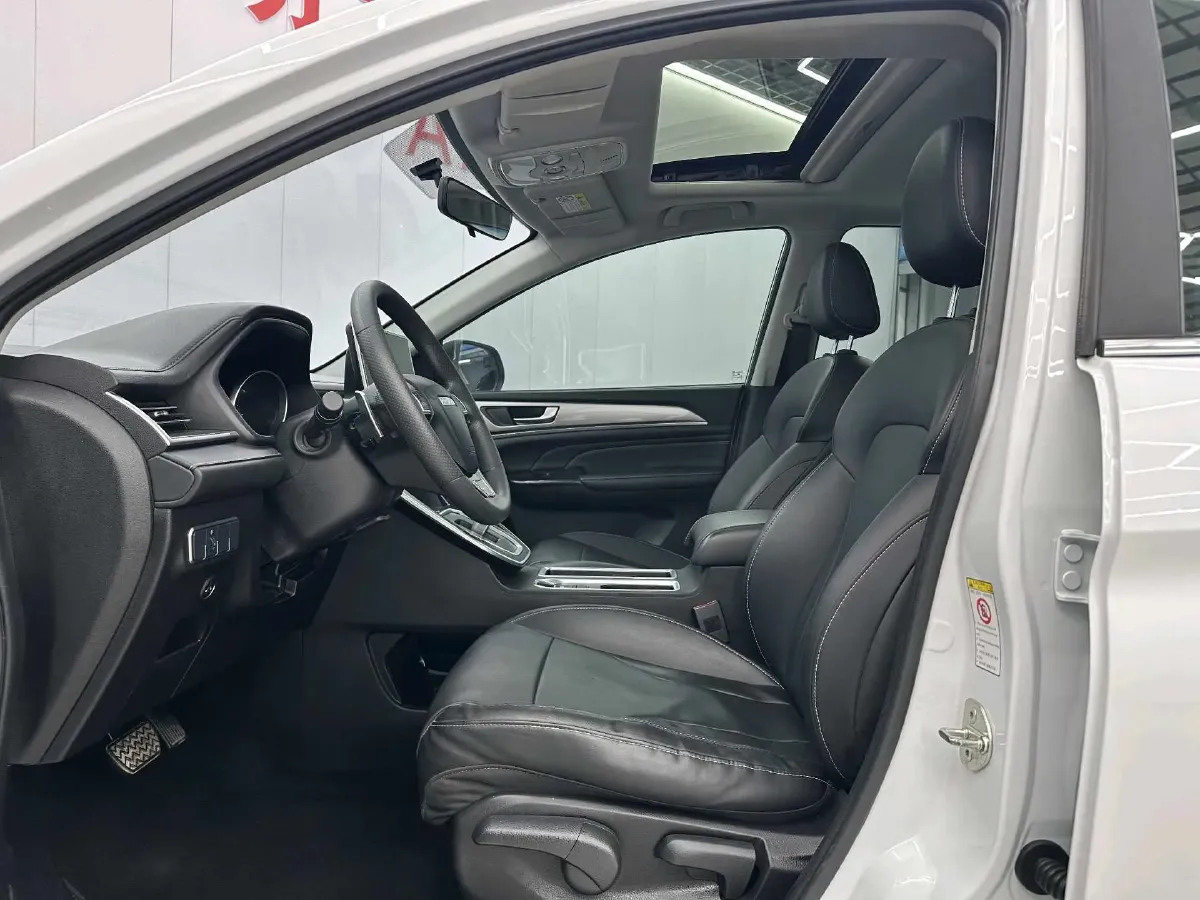 2022 Haval H6 1.5T 184HP L4 7DCT,autocango,china used car exporter,china ev exporter,chinese used car exporter,chinese used ev exporter