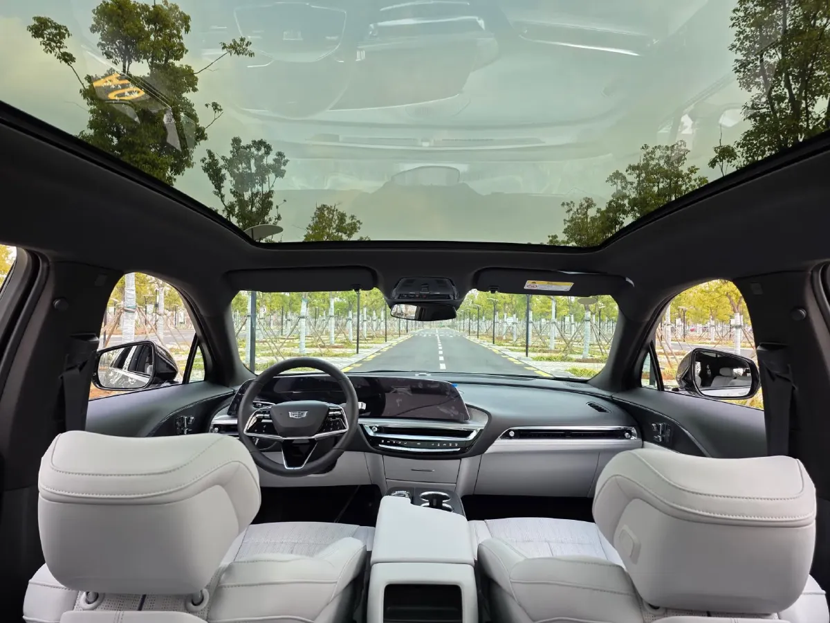 2024 Cadillac IQ Lyriq BEV 68.4KWH,autocango,china used car exporter,china ev exporter,chinese used car exporter,chinese used ev exporter