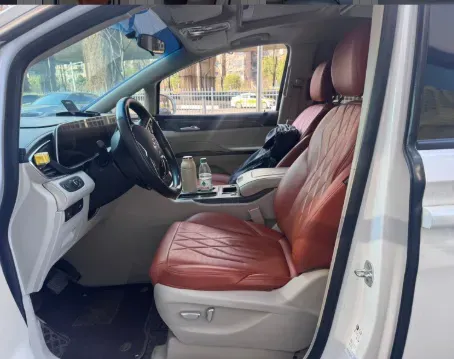 2023 Buick GL8 2.0T 237HP L4 9AT,autocango,china used car exporter,china ev exporter,chinese used car exporter,chinese used ev exporter