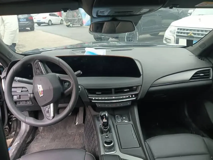 2025 Cadillac CT5 2.0T 237HP L4 10AT,autocango,china used car exporter,china ev exporter,chinese used car exporter,chinese used ev exporter