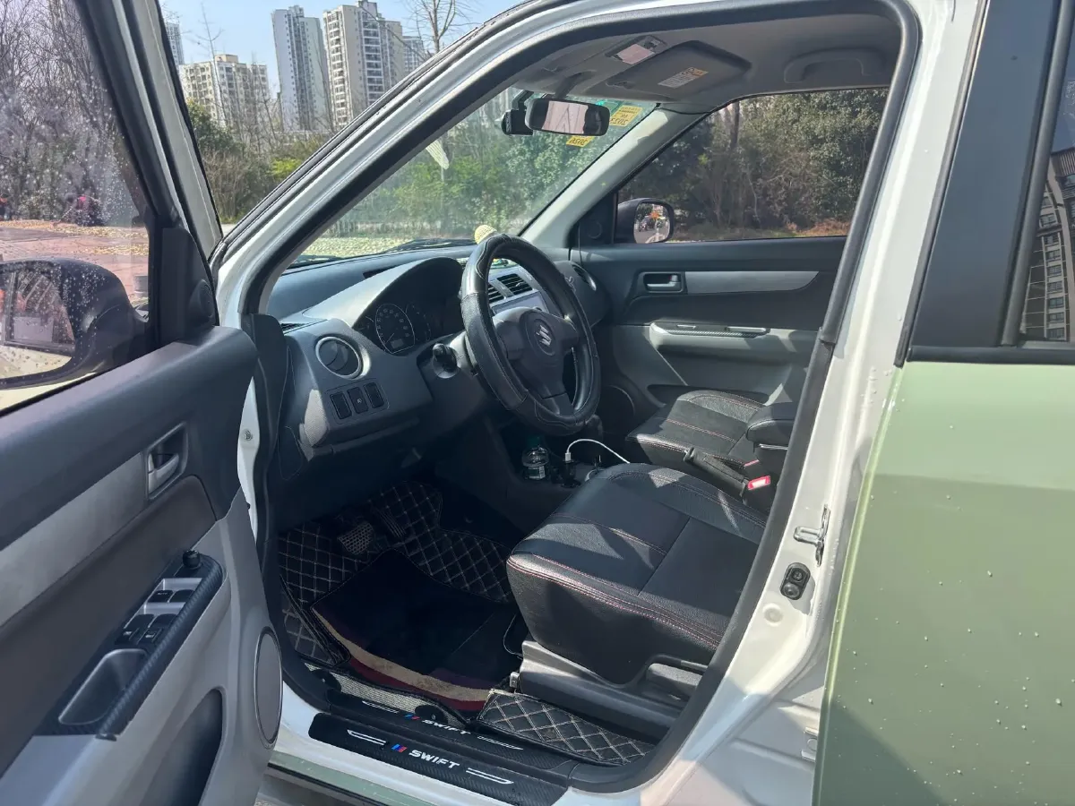 2016 Suzuki Swift 1.5L 103HP L4 4AT,autocango,china used car exporter,china ev exporter,chinese used car exporter,chinese used ev exporter