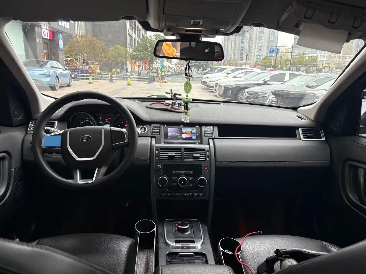 2018 Land Rover Discovery Sport 2.0T 200HP L4 9AT,autocango,china used car exporter,china ev exporter,chinese used car exporter,chinese used ev exporter