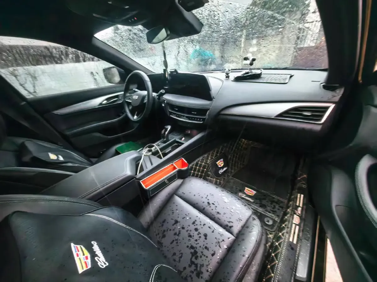 2024 Cadillac CT5 2.0T 237HP L4 10AT,autocango,china used car exporter,china ev exporter,chinese used car exporter,chinese used ev exporter