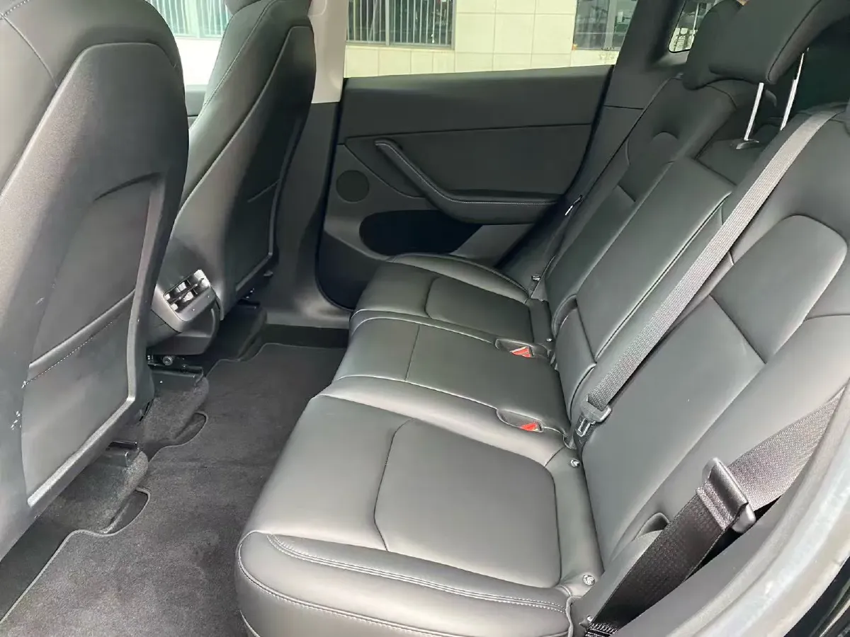 2022 Tesla Model Y BEV 60KWH,autocango,china used car exporter,china ev exporter,chinese used car exporter,chinese used ev exporter