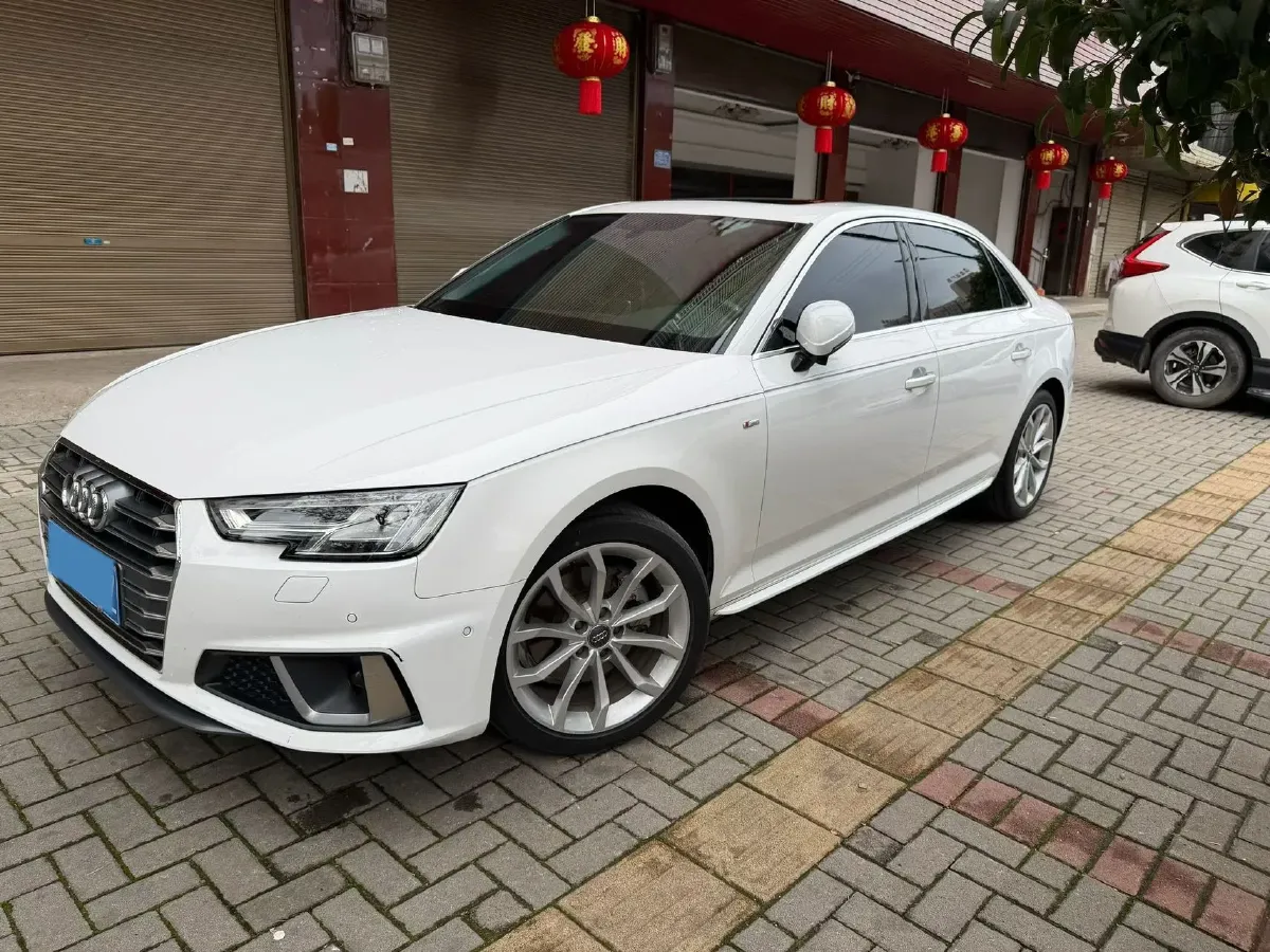 2019 Audi A4L 2.0T 190HP L4 7DCT,autocango,china used car exporter,china ev exporter,chinese used car exporter,chinese used ev exporter