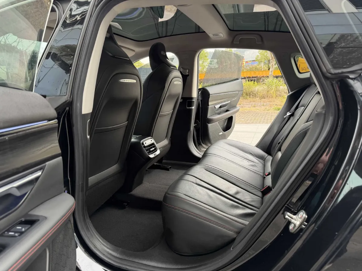 2022 Xpeng P7 BEV 60.2KWH,autocango,china used car exporter,china ev exporter,chinese used car exporter,chinese used ev exporter