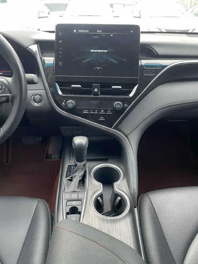 2021 Toyota Camry 2.5L 209HP L4 8AT,autocango,china used car exporter,china ev exporter,chinese used car exporter,chinese used ev exporter