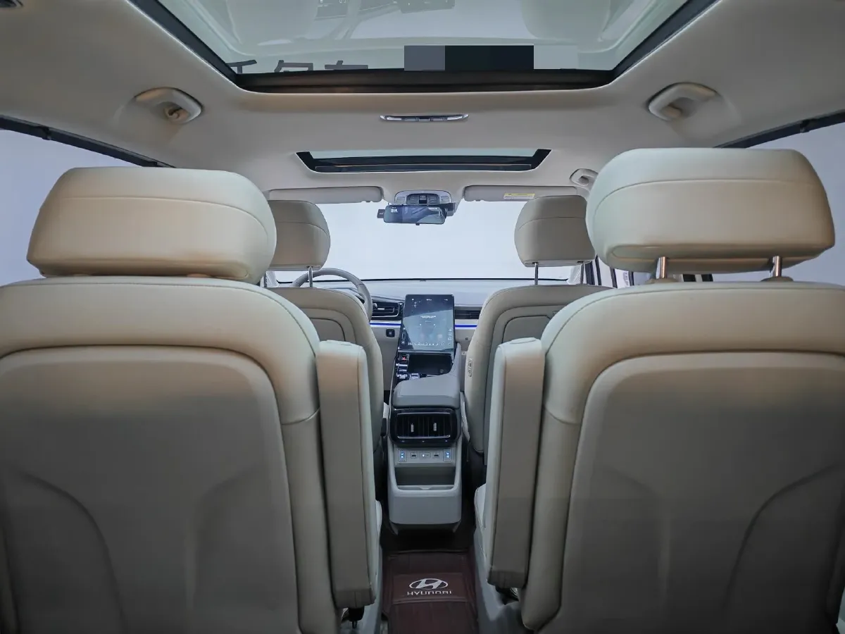 2021 Hyundai Custo 2.0T 236HP L4 8AT,autocango,china used car exporter,china ev exporter,chinese used car exporter,chinese used ev exporter