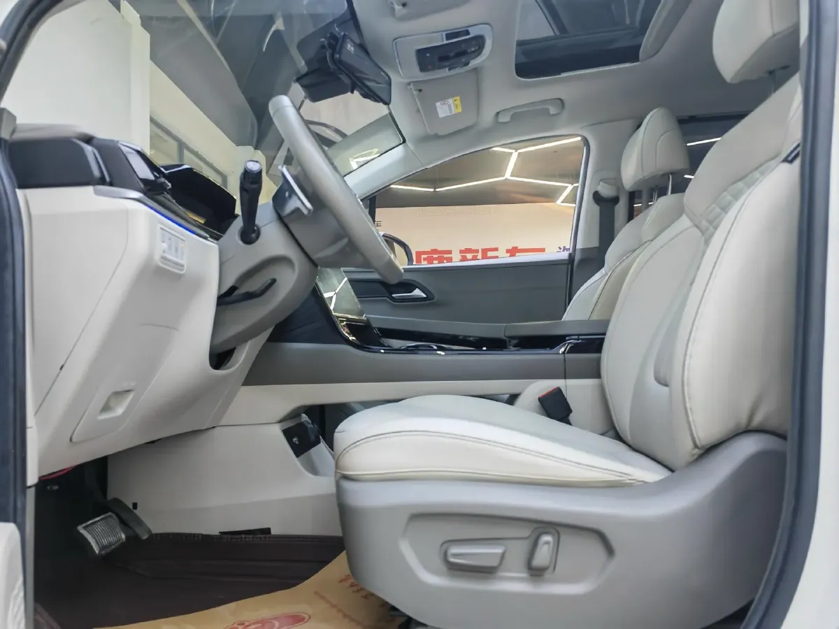 2021 Hyundai Custo 2.0T 236HP L4 8AT,autocango,china used car exporter,china ev exporter,chinese used car exporter,chinese used ev exporter