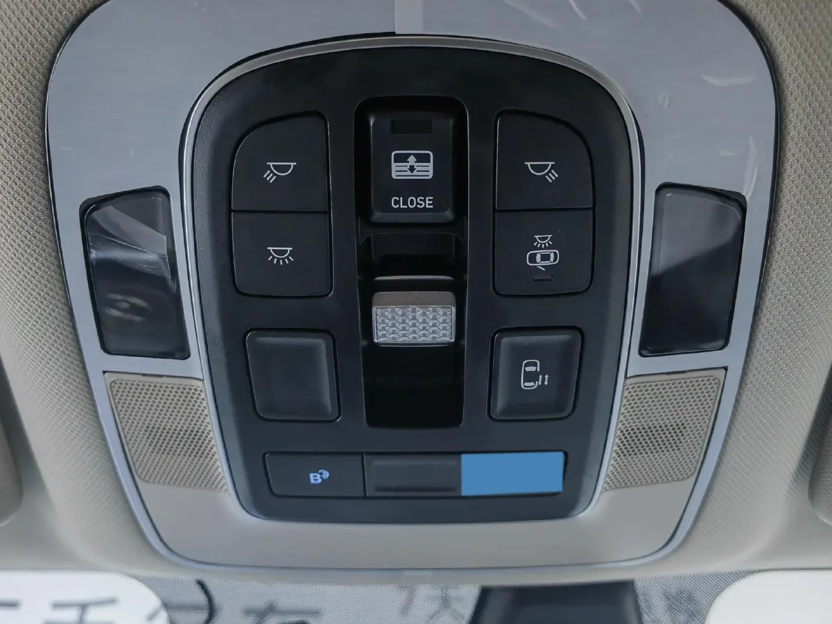 2021 Hyundai Custo 2.0T 236HP L4 8AT,autocango,china used car exporter,china ev exporter,chinese used car exporter,chinese used ev exporter