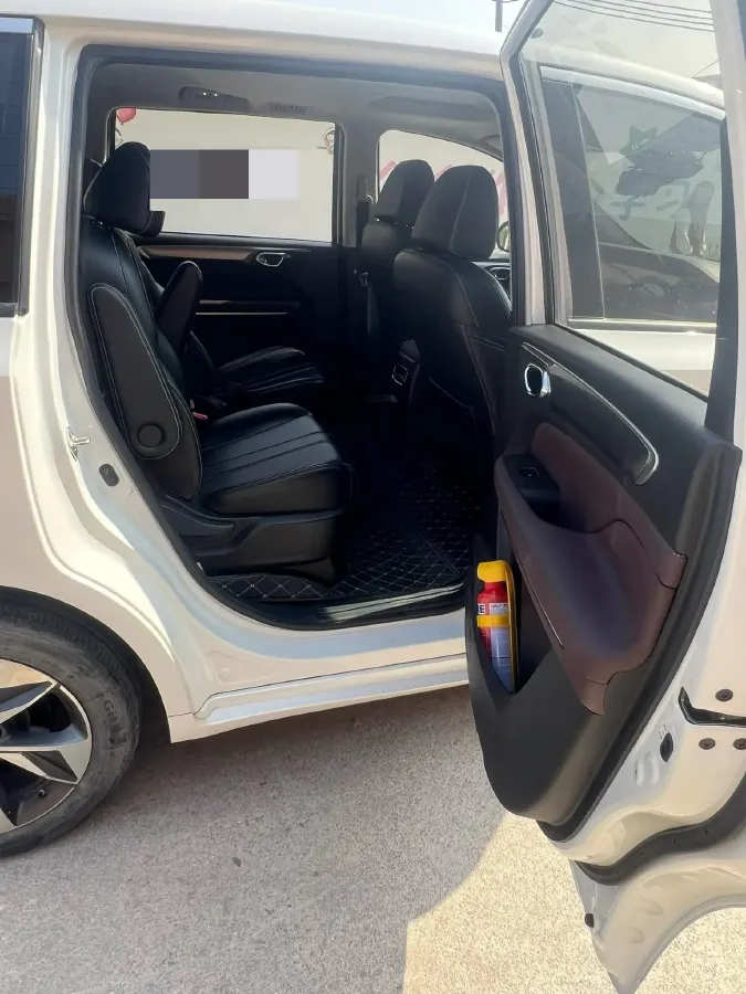 2023 GAC Trumpchi M6 1.5T 177HP L4 7DCT,autocango,china used car exporter,china ev exporter,chinese used car exporter,chinese used ev exporter