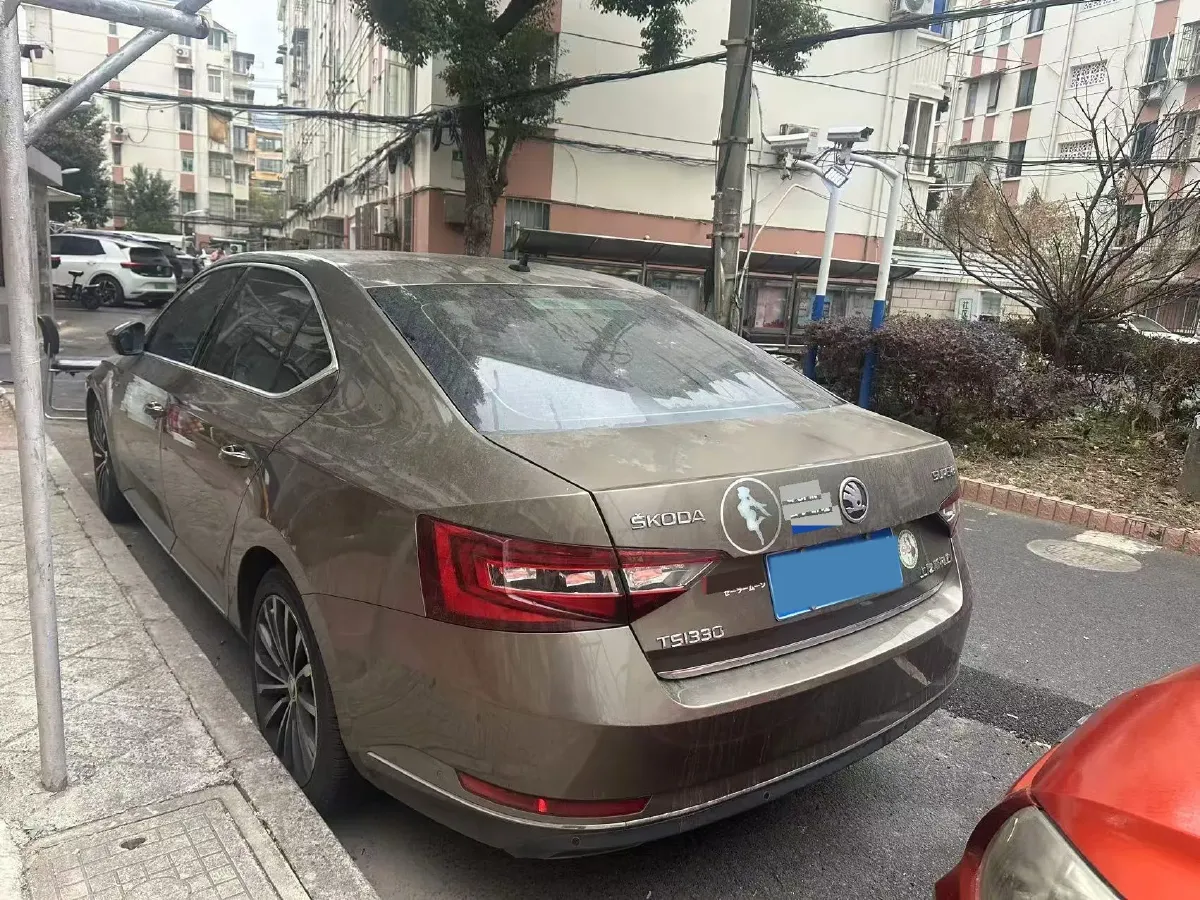 2018 Skoda Kodiak 1.8T 180HP L4 7DCT,autocango,china used car exporter,china ev exporter,chinese used car exporter,chinese used ev exporter