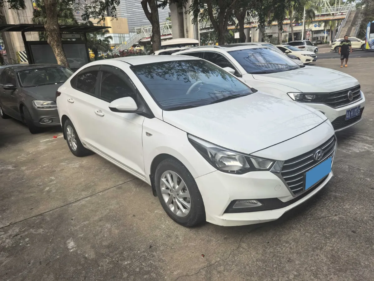 2016 Hyundai Verna 1.4L 100HP L4 6AT,autocango,china used car exporter,china ev exporter,chinese used car exporter,chinese used ev exporter