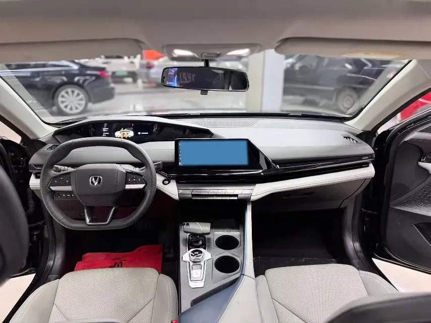 2023 ChangAn UNI-V iDD 1.5T 170HP L4 6TCT PHEV 18.4KWH,autocango,china used car exporter,china ev exporter,chinese used car exporter,chinese used ev exporter