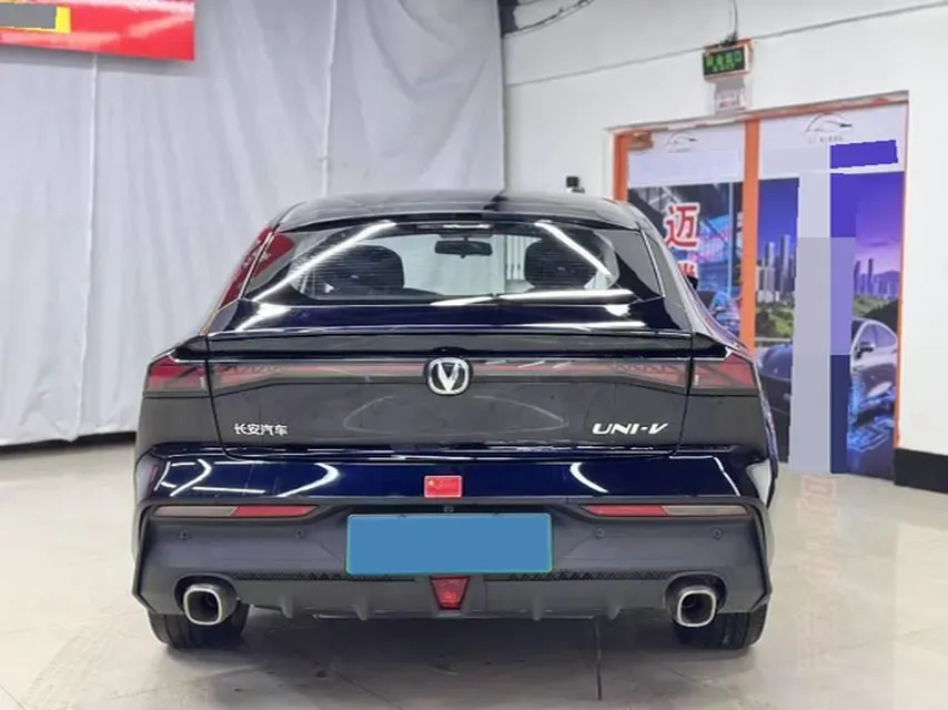 2023 ChangAn UNI-V iDD 1.5T 170HP L4 6TCT PHEV 18.4KWH,autocango,china used car exporter,china ev exporter,chinese used car exporter,chinese used ev exporter