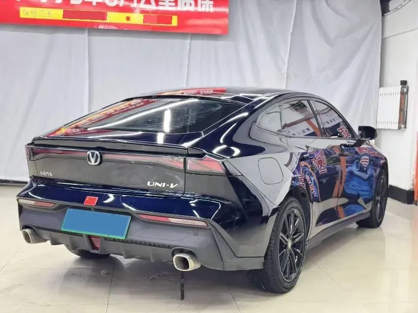 2023 ChangAn UNI-V iDD 1.5T 170HP L4 6TCT PHEV 18.4KWH,autocango,china used car exporter,china ev exporter,chinese used car exporter,chinese used ev exporter