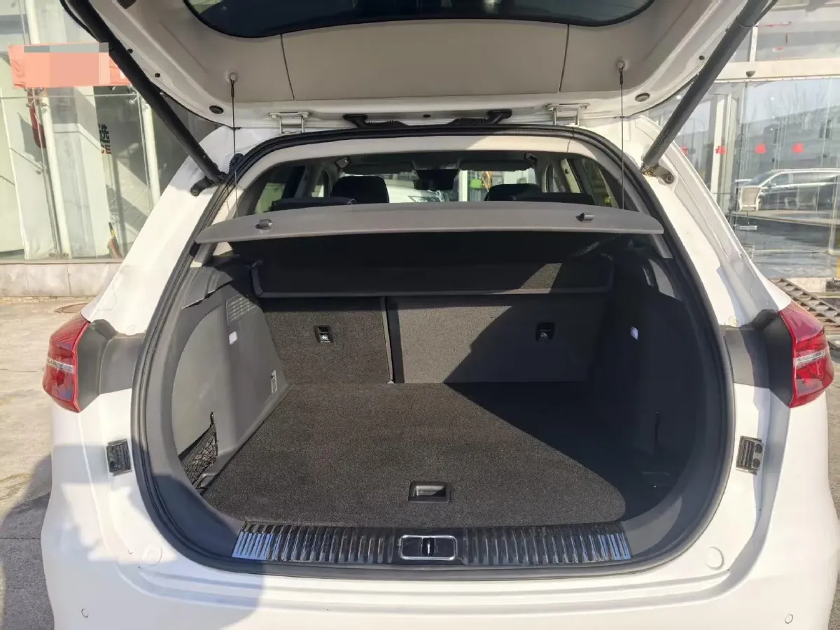 2019 HongQi HS5 2.0T 224HP L4 6AT,autocango,china used car exporter,china ev exporter,chinese used car exporter,chinese used ev exporter