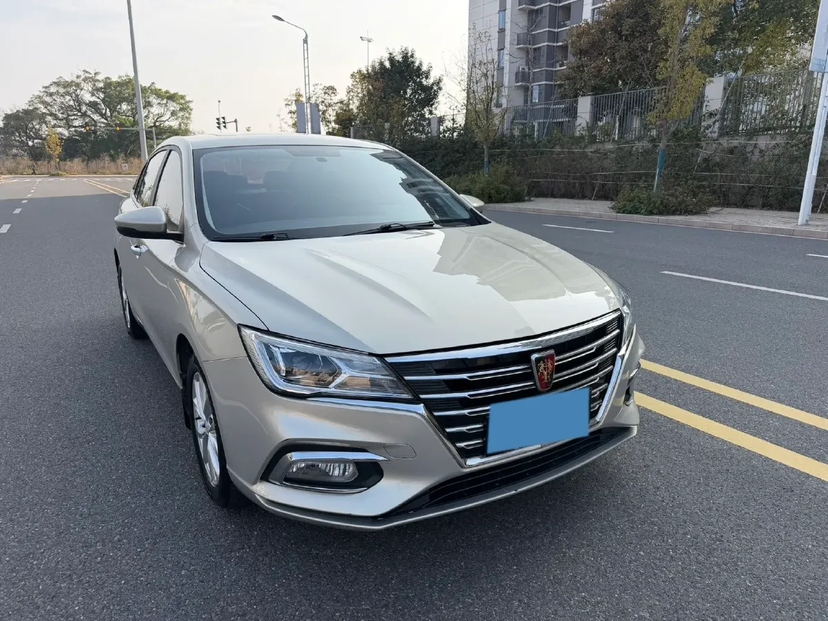 2020 Roewe i5 1.5L 120HP L4 CVT,autocango,china used car exporter,china ev exporter,chinese used car exporter,chinese used ev exporter