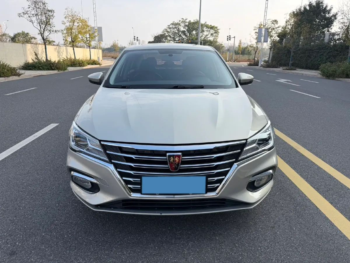 2020 Roewe i5 1.5L 120HP L4 CVT,autocango,china used car exporter,china ev exporter,chinese used car exporter,chinese used ev exporter