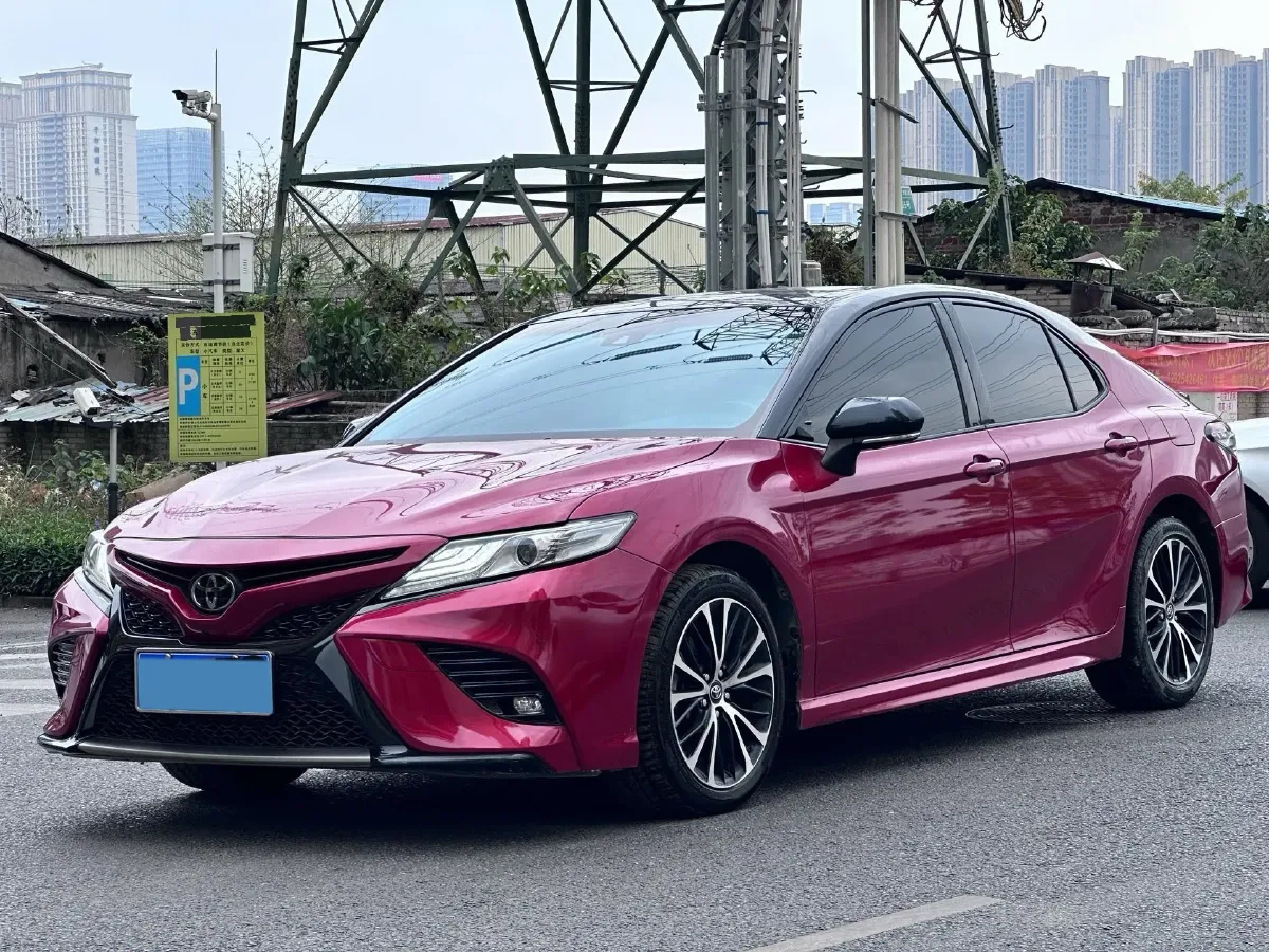 2021 Toyota Camry 2.5L 209HP L4 8AT,autocango,china used car exporter,china ev exporter,chinese used car exporter,chinese used ev exporter