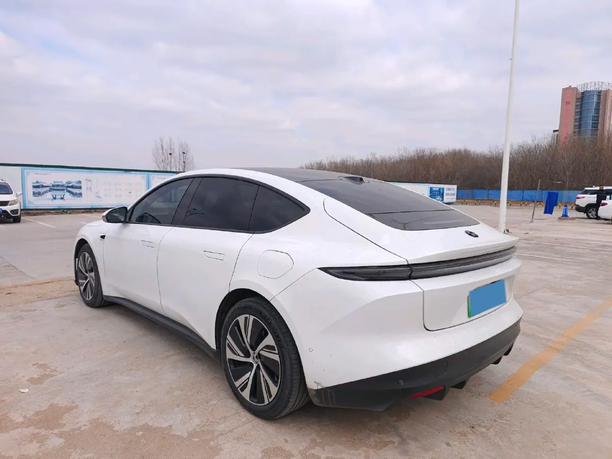 2022 NIO ET5 BEV 75KWH,autocango,china used car exporter,china ev exporter,chinese used car exporter,chinese used ev exporter