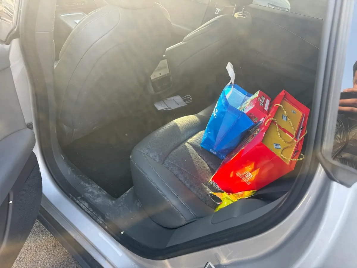 2024 Xpeng P7+ BEV 60.7KWH,autocango,china used car exporter,china ev exporter,chinese used car exporter,chinese used ev exporter