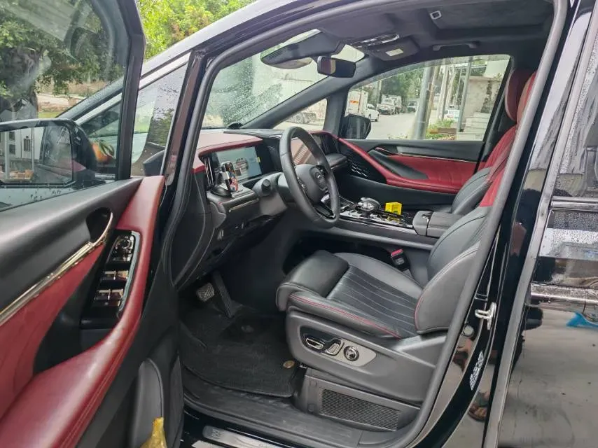 2024 GAC Trumpchi M8 2.0T 252HP L4 8AT,autocango,china used car exporter,china ev exporter,chinese used car exporter,chinese used ev exporter