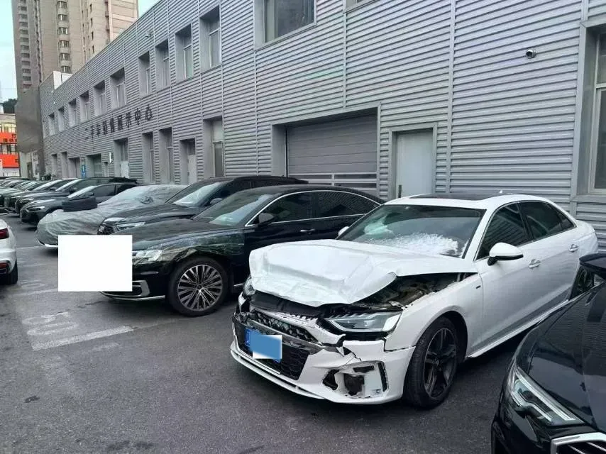 2022 Audi A4L 2.0T 190HP L4 7DCT,autocango,china used car exporter,china ev exporter,chinese used car exporter,chinese used ev exporter