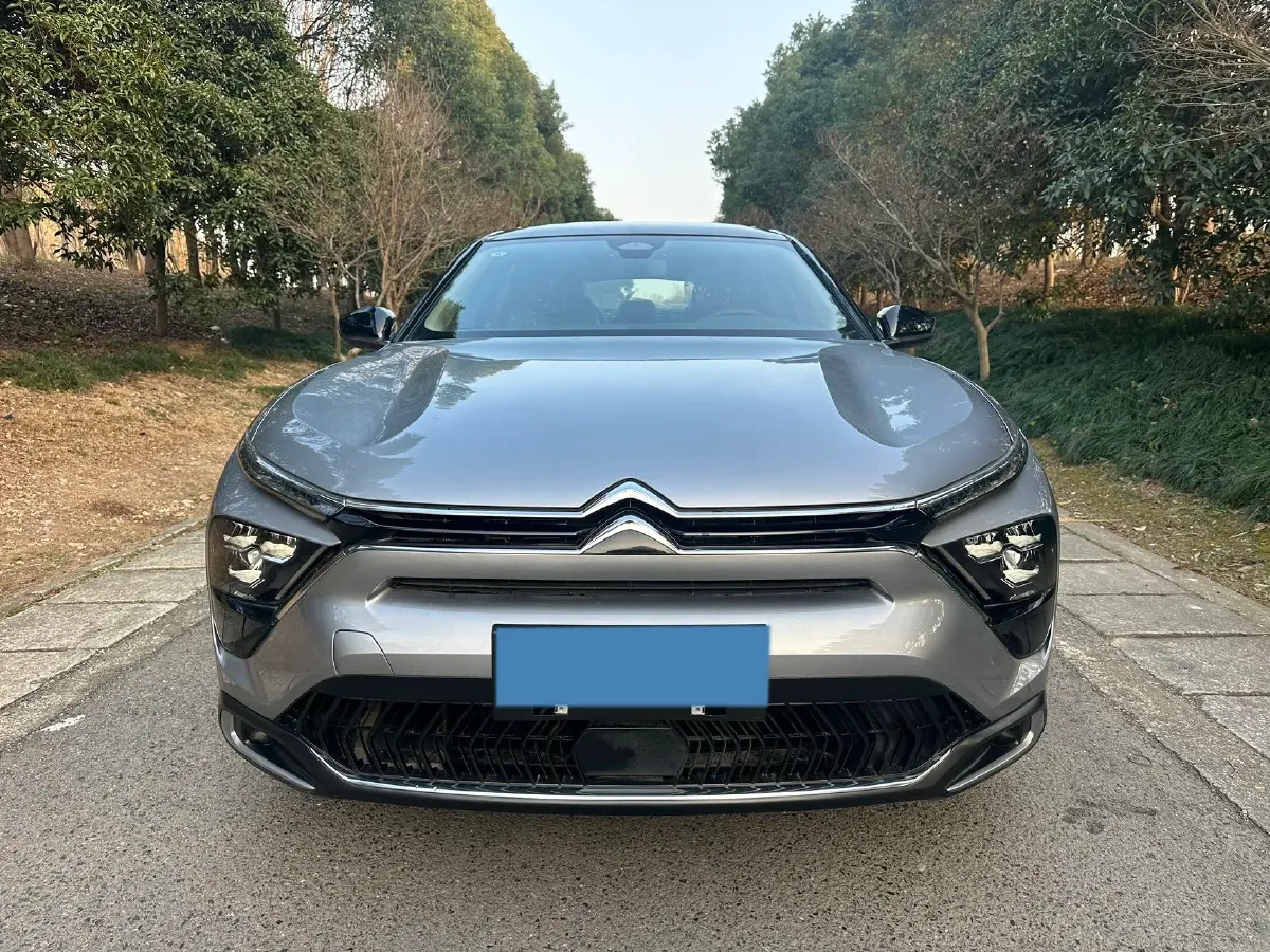 2024 Citroen C5 X 1.6T 175HP L4 8AT,autocango,china used car exporter,china ev exporter,chinese used car exporter,chinese used ev exporter