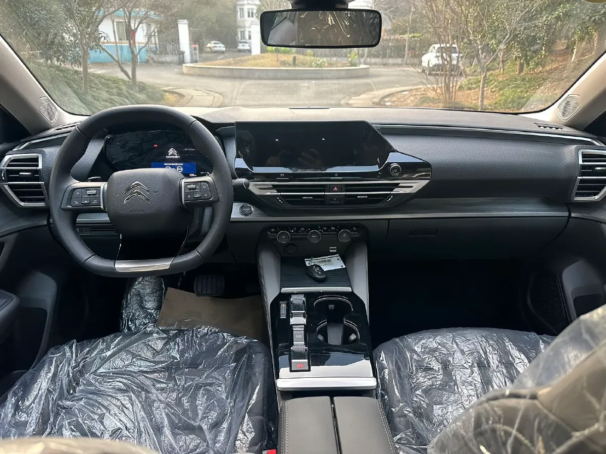 2024 Citroen C5 X 1.6T 175HP L4 8AT,autocango,china used car exporter,china ev exporter,chinese used car exporter,chinese used ev exporter